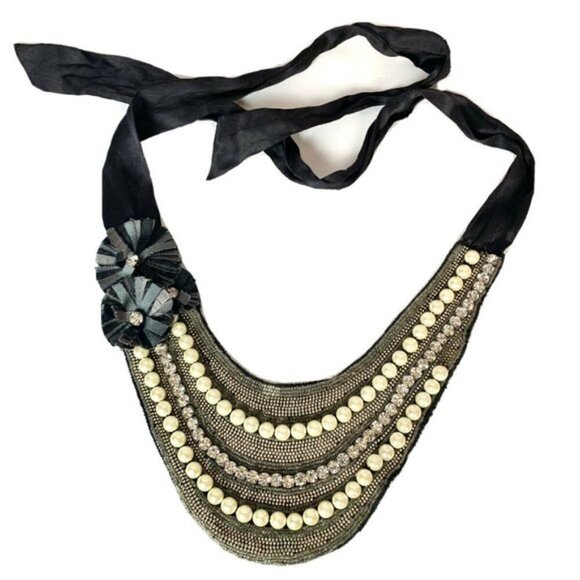 Stella & Dot Natasha Glass Beaded Faux Pearl Bib Necklace Black - Picture 3 of 11